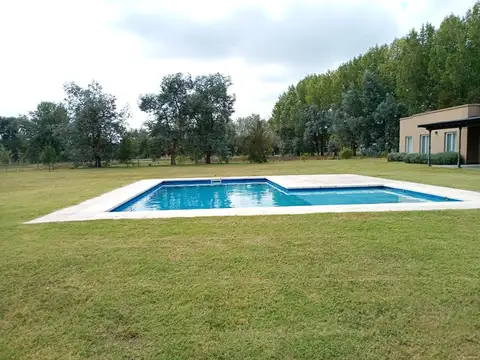 Casa Venta 5 Amb c/piscina en Chacras de Abbott