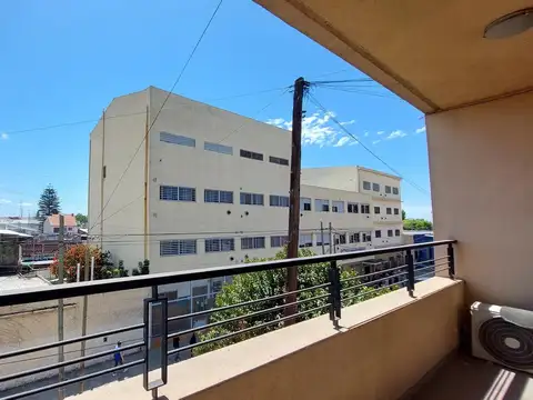 Departamento en Venta en Villa Dominico, USD 55.000