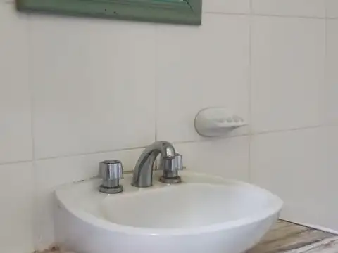 Casa 2 ambientes con 1 baño