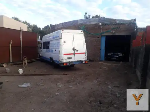 Galpon en Venta 10  mts Frente