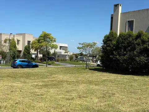 Terreno en Venta 32  mts Fondo