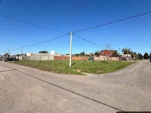 Terreno en Venta en Funes, USD 58.000