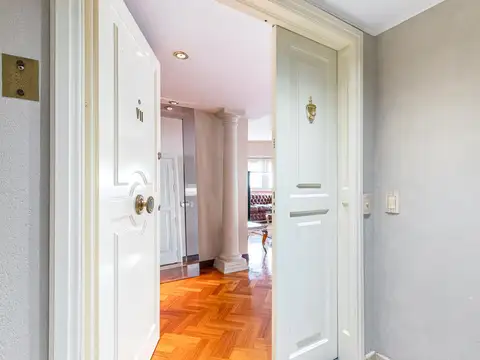 Departamento en Venta con 2 cocheras