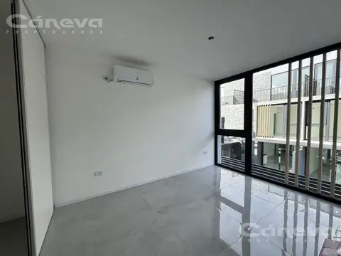 Departamento 4 ambientes con 3 baños