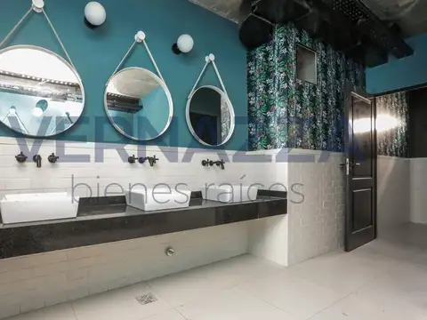 Oficina en Venta al Este