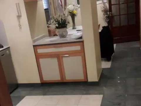 Departamento 6 ambientes con 4 baños