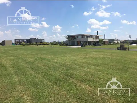 Terreno en Venta en Albanueva, USD 413.448