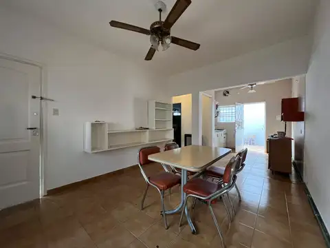 Depto Tipo Casa en Alquiler en Ramos Mejia Sur, $ 750.000