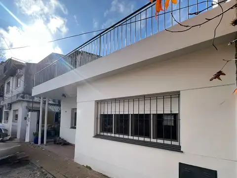 Depto Tipo Casa en Alquiler de 2 dormitorios