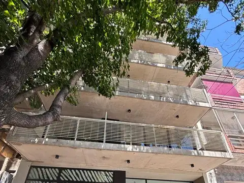 hermoso monoambiente a estrenar con balcon corrido c/piscina