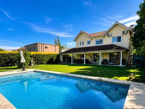 Casa en venta 4 dormitorios en San Lucas Village Maschwitz  Apta Crédito