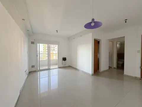 Departamento en Alquiler en Caseros, $ 580.000