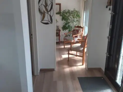 Depto Tipo Casa 3 ambientes con 2 baños