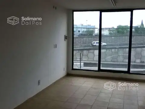 Local en Venta en Villa Adelina, USD 289.000