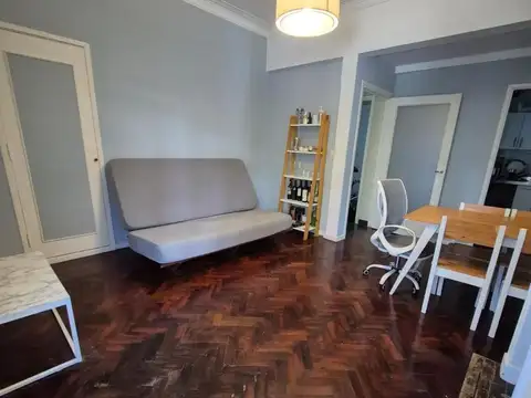 PH de 3 Ambientes al Frente con Gran Terraza Propia y Dependencia – Belgrano R