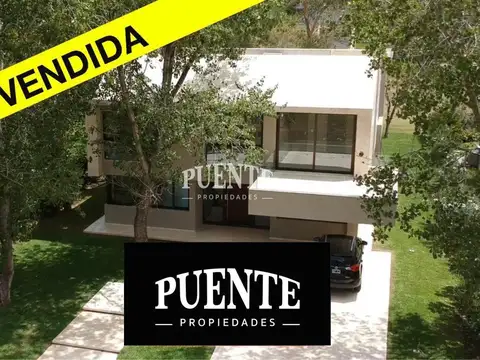 Casa de Diseño en  Saint Thomas Este