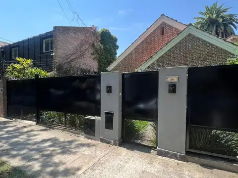 Venta Casa 5 ambientes en Beccar-Vias/Libert.