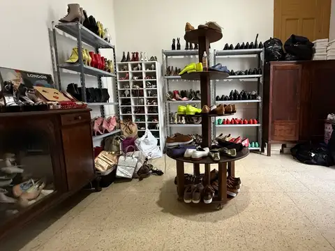 Casa lote 8,66 x 23 mts aprox 5 Amb Planta baja + dto 3 amb Patio Terraza Garage