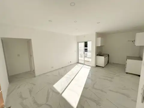 2 Ambientes | Estrenar | Parque Avellaneda | Venta | Balcón
