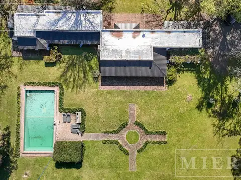 Casa 7 ambientes con 3 baños