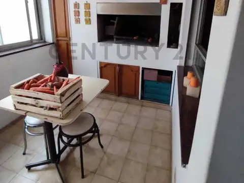Departamento 7 ambientes con 4 baños