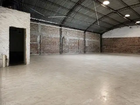 GALPON EN VENTA EN AVENIDA SOLIS (O) Y BELGRANO