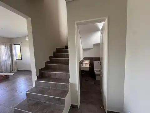 Casa en Alquiler en Puertos, USD 1.400