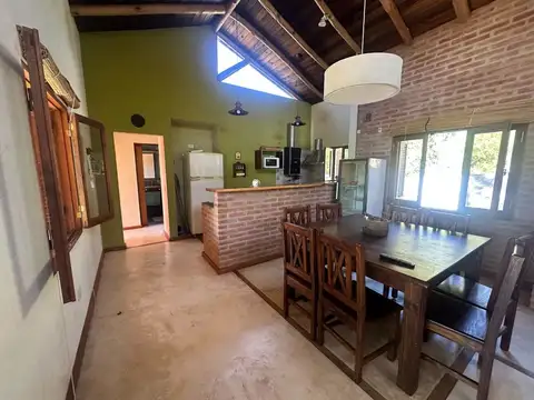 Casa 4 ambientes con 1 baño