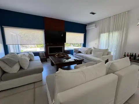 Casa en Venta en Los Abedules, USD 230.000