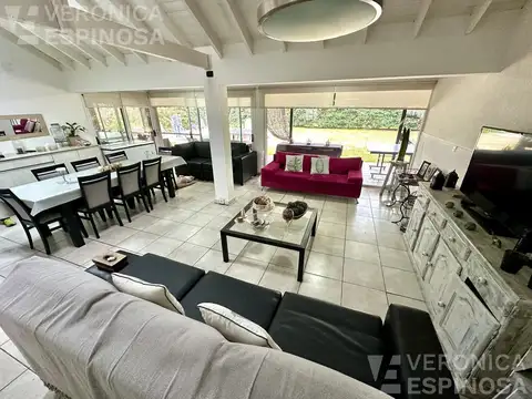 Casa en Venta en Francisco Álvarez, USD 330.000