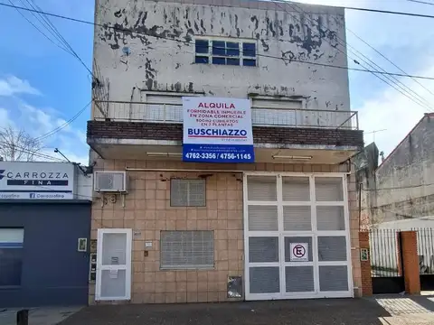 Excelente galpón en alquiler – 2 plantas ZONA COMERCIAL