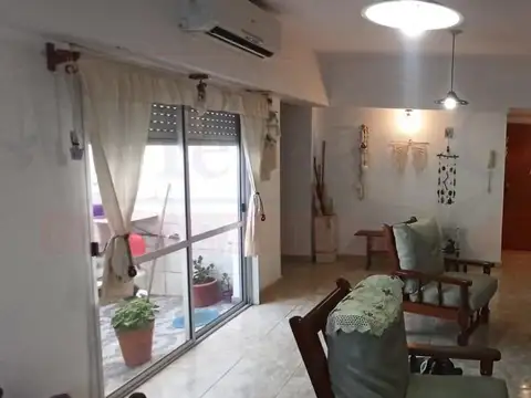 Depto Tipo Casa en Venta de 3 ambientes