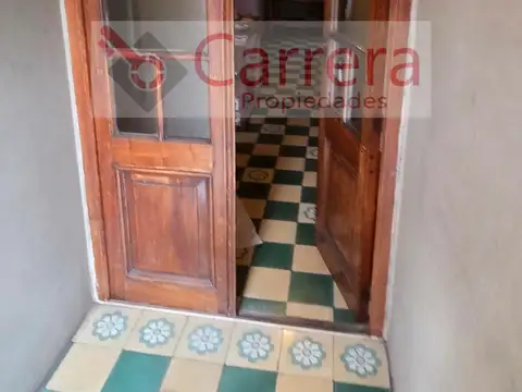Casa 4 ambientes con 1 baño