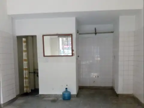 Local en Venta con Renta