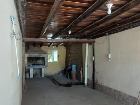 VENTA DE FINCA CON 2 CASAS RIVADAVIA MENDOZA