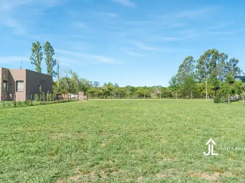 Lote en venta en el Barrio Cerrado Las Calandrias Cardales, Campana.