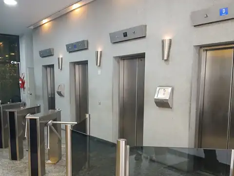 Oficina en Alquiler 50 años