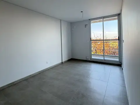 Departamento en Alquiler en Republica De La Sexta, $ 550.000