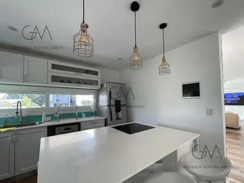 Casa 4 ambientes con 3 baños