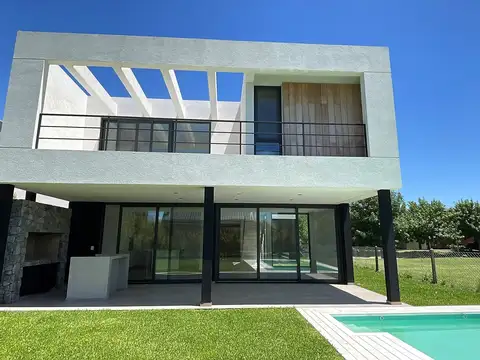 Casa en Venta en Nordelta Castaños, USD 590.000