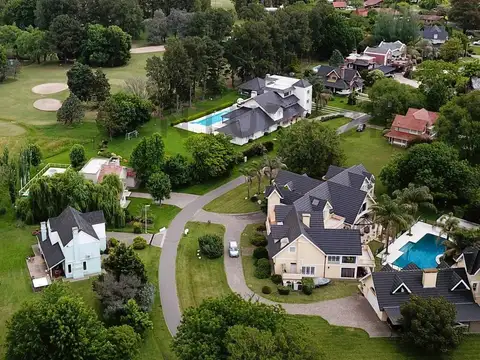 Terreno en Venta en Country El Paraíso, USD 17.500