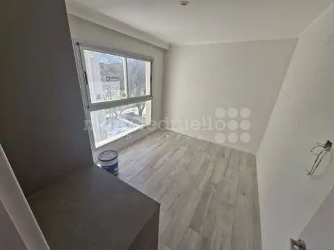 AV PTE PERON 100, Piso 1