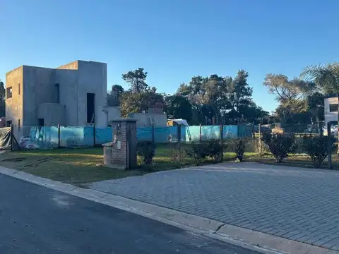 Terreno en Venta 26  mts Fondo