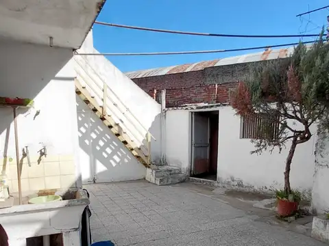 Depto Tipo Casa en Venta 60 años