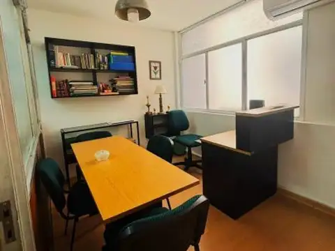 Santa Fe 849 04 03 - VENTA Oficina Amoblada