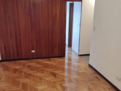 Ramón L. Falcón 3200, Piso 2