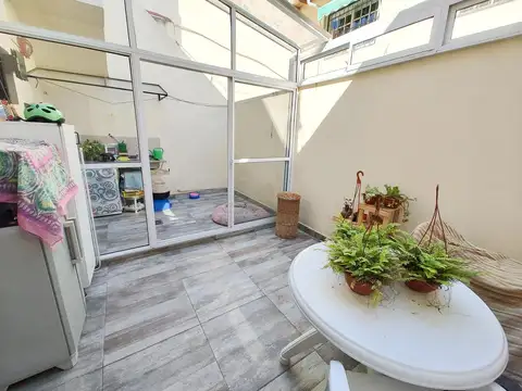 Depto Tipo Casa 3 ambientes con 2 baños