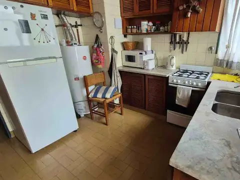 Casa 6 ambientes con 5 baños