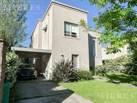 Casa en venta a la Laguna en San Francisco - Villanueva