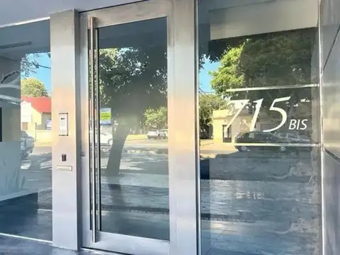 Avellaneda 700, Piso 2